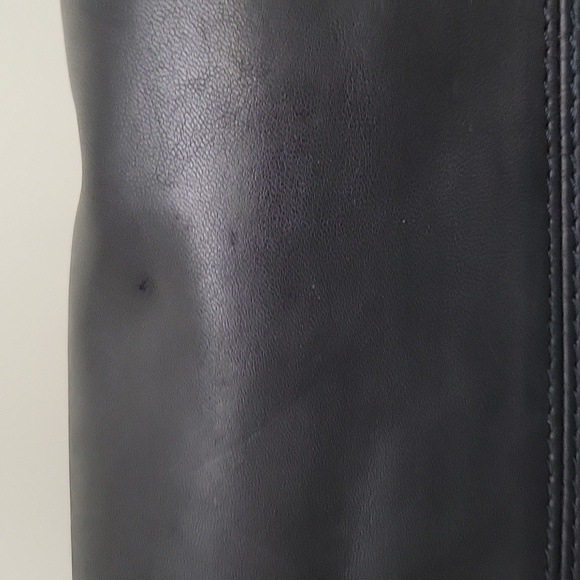 Dooney & Bourke, soft leather satchel, in Navy - Picture 16 of 16